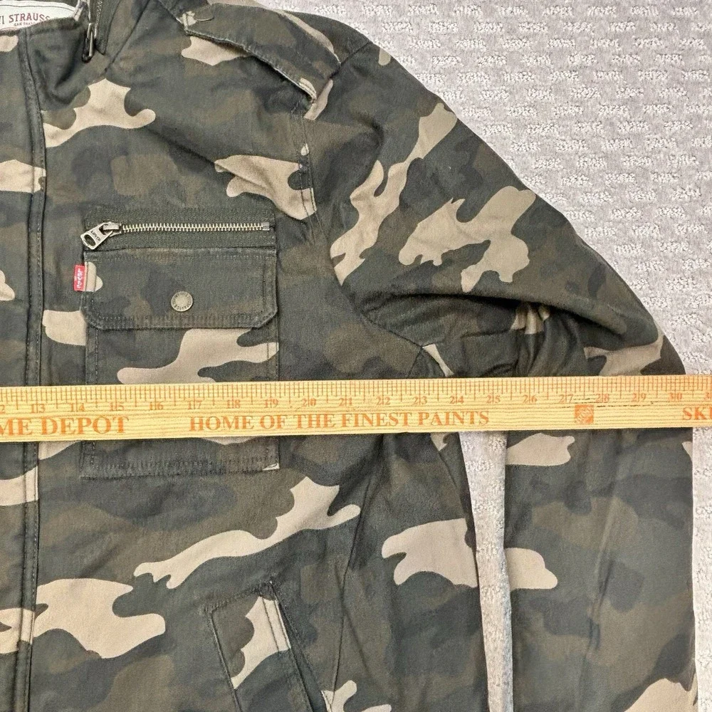 Levi's Military Field Jacket Men's XL Full Zip Quilted Lined CAMO CAMOUFLAGE
